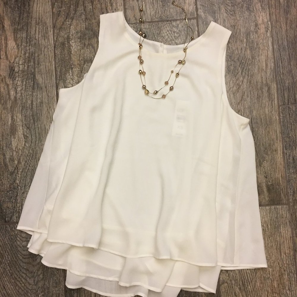 🍉 LOFT White Chiffon Ruffle Hem Flowy Blouse Top